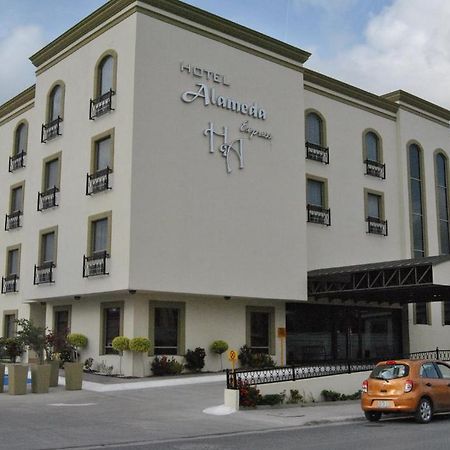 Hotel Alameda Express Matamoros  Luaran gambar
