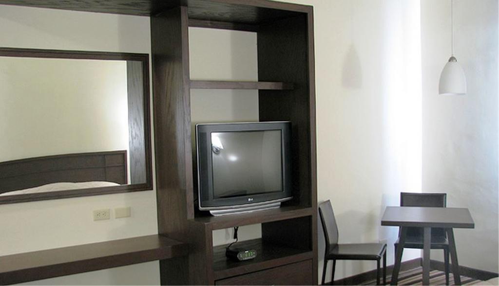 Hotel Alameda Express Matamoros  Bilik gambar