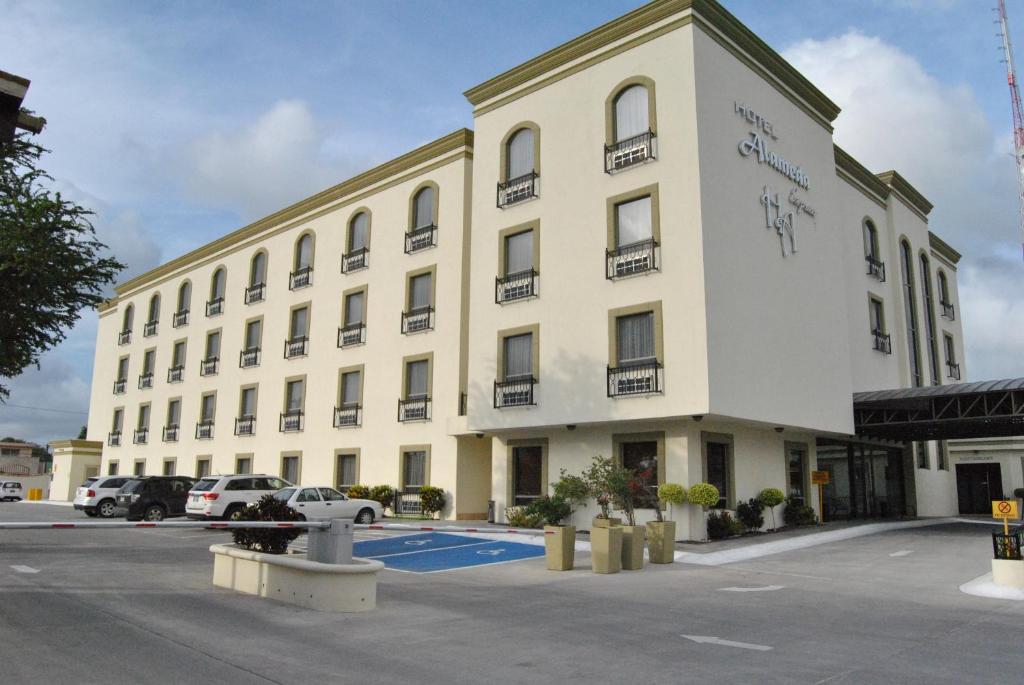 Hotel Alameda Express Matamoros  Luaran gambar