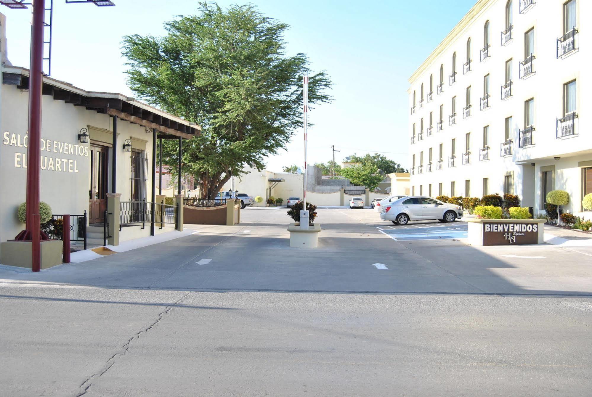 Hotel Alameda Express Matamoros  Luaran gambar